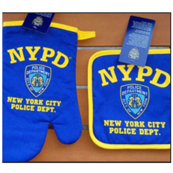NYPD Pot Holder & Oven Mitt Set - Picture 1 of 2